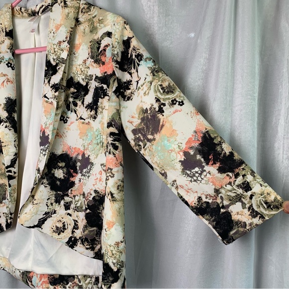 XHILARATION Floral Open Front Blazer Jacket Size Small - Picture 3 of 13